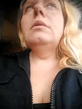 Snapshot of Lana-murr chatting on November 21, 6:45 am Lana-murr online show from November 21, 6:45 am