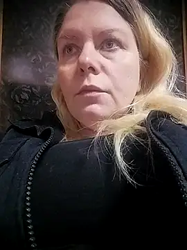 Snapshot of Lana-murr chatting on November 17, 6:39 am Lana-murr online show from November 17, 6:39 am