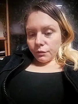 Snapshot of Lana-murr chatting on November 17, 6:45 pm Lana-murr online show from November 17, 6:45 pm