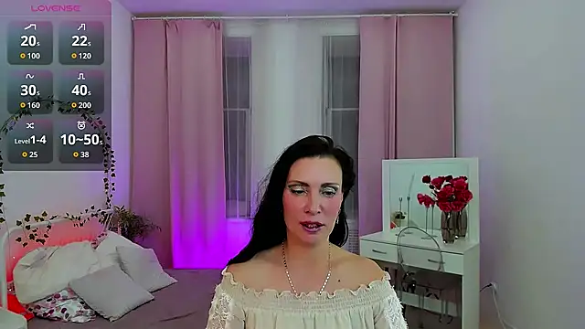 Evanessa Johns online show from January 17, 6:06 am