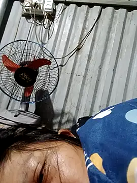 Snapshot of bella-la chatting on November 26, 8:31 pm bella-la online show from November 26, 8:31 pm