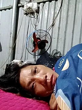 Snapshot of bella-la chatting on October 30, 6:16 pm bella-la online show from October 30, 6:16 pm