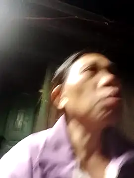 Snapshot of bella-la chatting on November 2, 11:26 am bella-la online show from November 2, 11:26 am