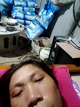 Snapshot of bella-la chatting on November 29, 10:59 am bella-la online show from November 29, 10:59 am