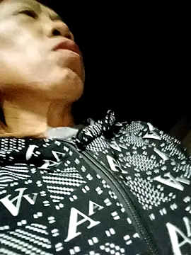 bella-la online show from February 8, 9:18 am