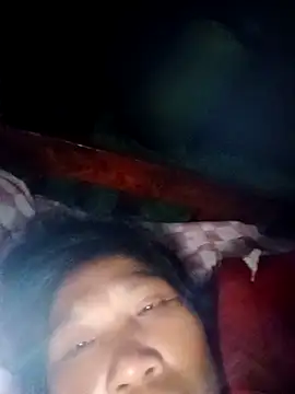 Snapshot of bella-la chatting on December 2, 9:27 pm bella-la online show from December 2, 9:27 pm