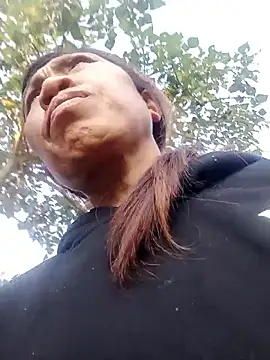 Snapshot of bella-la chatting on December 2, 9:22 am bella-la online show from December 2, 9:22 am