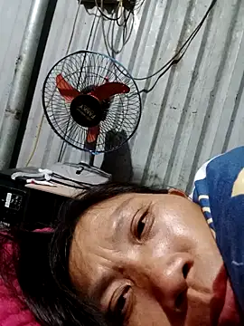 bella-la online show from December 22, 11:10 am