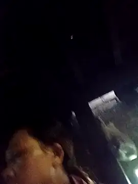 Snapshot of bella-la chatting on November 12, 1:43 am bella-la online show from November 12, 1:43 am