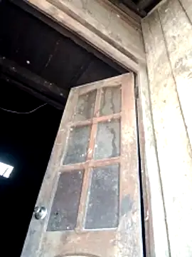 bella-la online show from March 1, 9:31 am