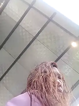 bella-la online show from February 18, 12:52 am