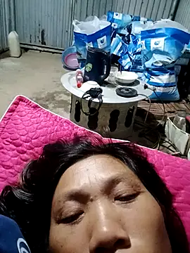 Snapshot of bella-la chatting on November 24, 12:27 pm bella-la online show from November 24, 12:27 pm