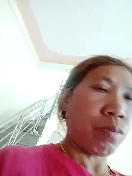 bella-la online show from February 21, 9:11 am