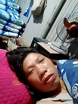 Snapshot of bella-la chatting on November 13, 8:02 pm bella-la online show from November 13, 8:02 pm