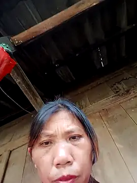 Snapshot of bella-la chatting on October 30, 6:12 am bella-la online show from October 30, 6:12 am