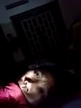 Snapshot of bella-la chatting on November 21, 9:47 pm bella-la online show from November 21, 9:47 pm