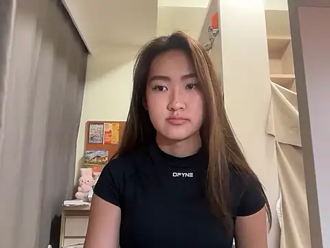 AlishaCheng online show from December 20, 1:36 pm