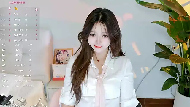 Snapshot of Yiluo95 chatting on June 24, 4:38 pm Yiluo95 online show from June 24, 4:38 pm