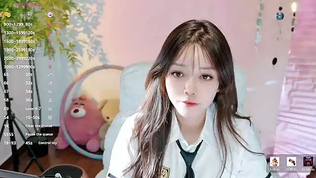 Yiluo95 online show from May 28, 4:46 pm