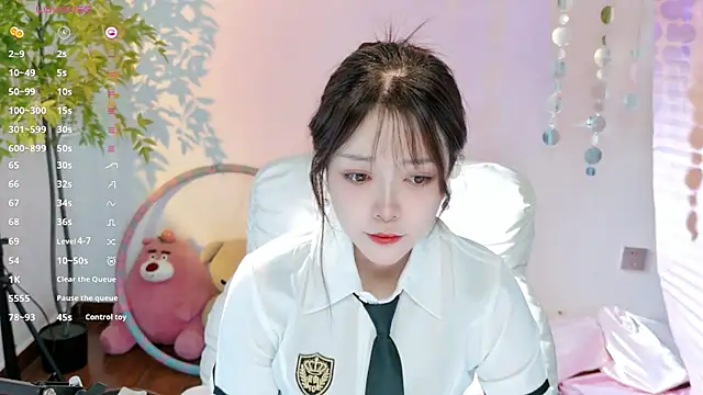 Yiluo95 online show from May 26, 2:59 pm
