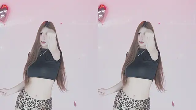 Snapshot of sweetgirls888 chatting on February 13, 11:54 am sweetgirls888 online show from February 13, 11:54 am