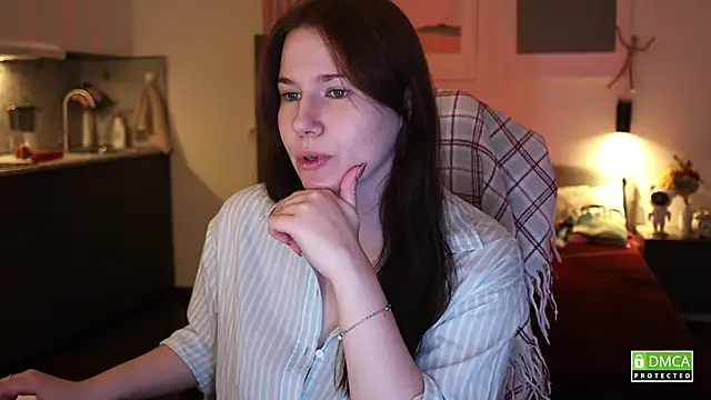 girl u never met online show from February 5, 5:53 pm