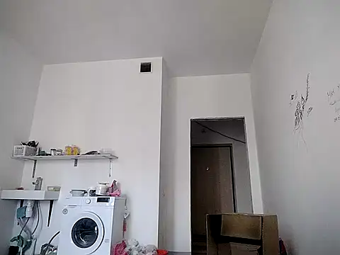Snapshot of Anneta280671 chatting on June 10, 7:53 am Anneta280671 online show from June 10, 7:53 am