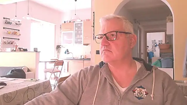 Diegoriv71 online show from April 3, 9:49 am