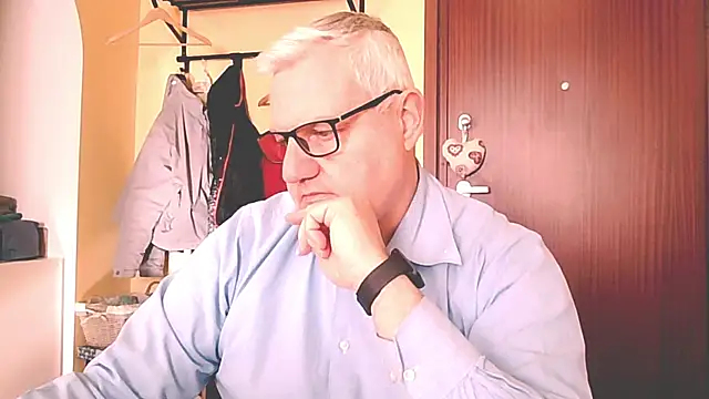 Diegoriv71 online show from March 27, 7:39 am