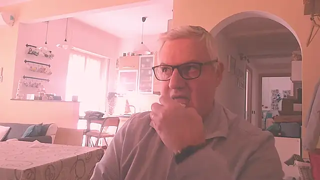 Diegoriv71 online show from February 1, 9:40 am