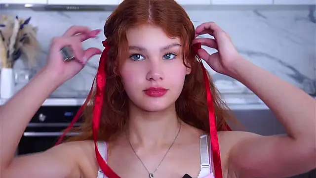 YettaCalabria online show from December 16, 12:09 pm