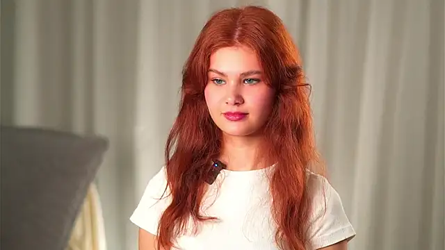 YettaCalabria online show from November 8, 11:14 am