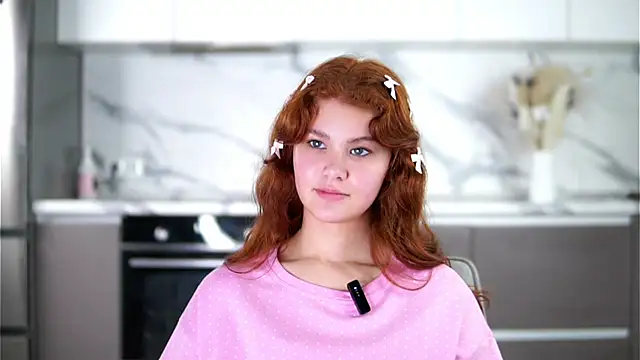 YettaCalabria online show from November 18, 12:41 pm