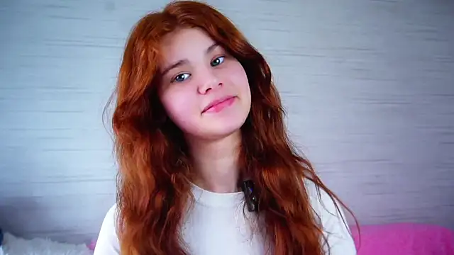 YettaCalabria online show from March 3, 11:50 am