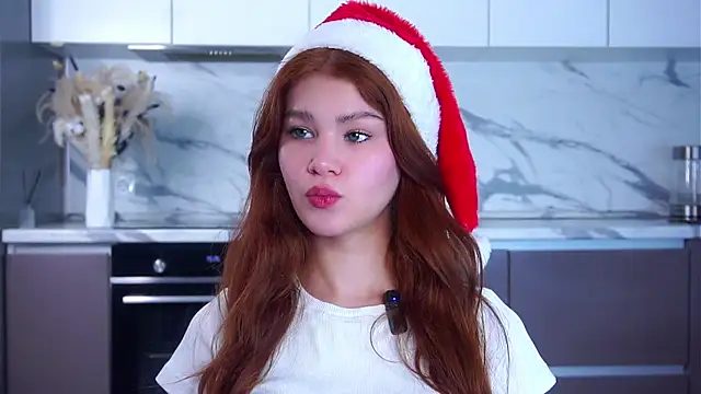 YettaCalabria online show from December 21, 11:34 am