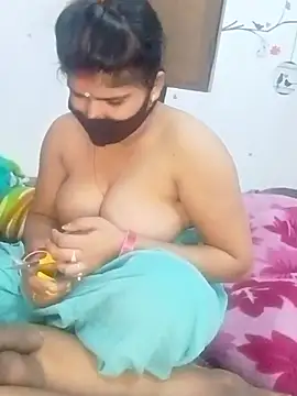 hot couple 000 online show from February 6, 5:09 pm