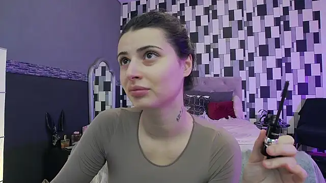 venusinylons online show from November 9, 10:30 am