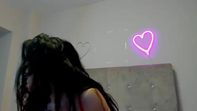 brianaflynt online show from February 12, 7:57 pm