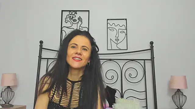 Snapshot of brianaflynt chatting on November 3, 9:07 pm brianaflynt online show from November 3, 9:07 pm