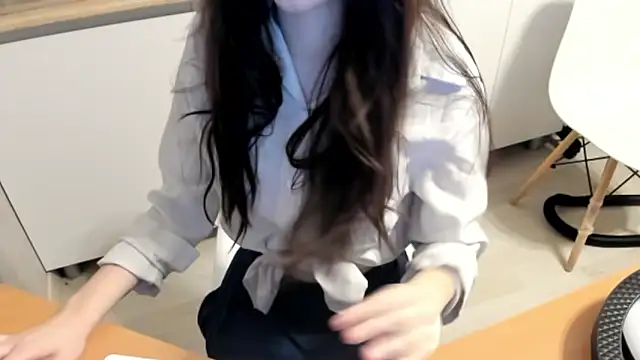 Snapshot of britneyramers chatting on October 29, 6:29 pm britneyramers online show from October 29, 6:29 pm