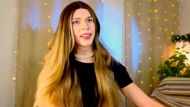 Branda Kelly online show from December 15, 1:28 pm