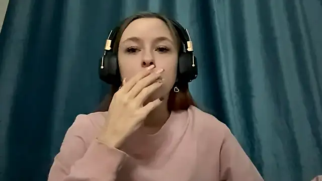 Snapshot of HOTBellakle chatting on November 11, 1:17 pm HOTBellakle online show from November 11, 1:17 pm