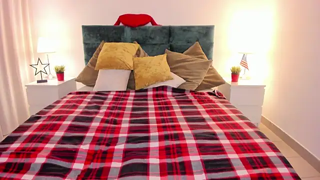 babyyullii online show from March 25, 5:40 am