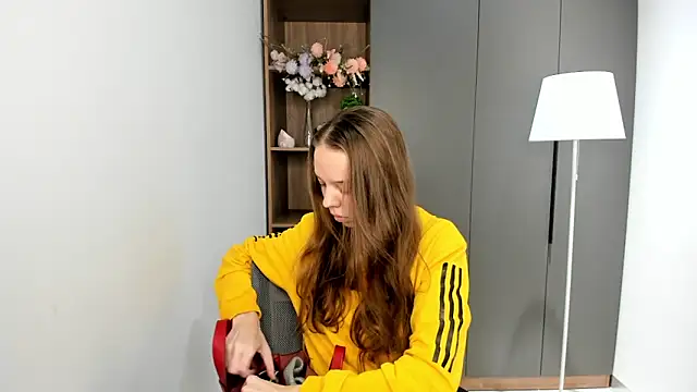 Snapshot of CorazonKlann chatting on October 28, 11:42 am CorazonKlann online show from October 28, 11:42 am