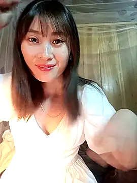 Snapshot of Em_xinh01 chatting on December 2, 5:31 am Em xinh01 online show from December 2, 5:31 am