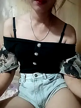 Snapshot of Em_xinh01 chatting on November 13, 8:18 am Em xinh01 online show from November 13, 8:18 am