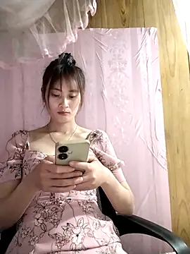 Em xinh01 online show from April 11, 7:45 am