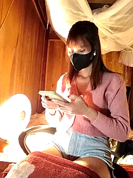 Snapshot of Em_xinh01 chatting on December 14, 10:15 pm Em xinh01 online show from December 14, 10:15 pm