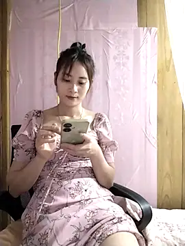 Em xinh01 online show from April 15, 5:46 am