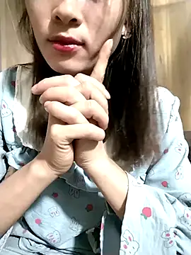 Snapshot of Em_xinh01 chatting on November 29, 8:58 am Em xinh01 online show from November 29, 8:58 am